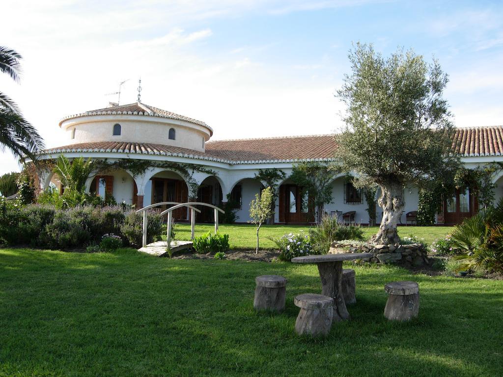 Cortijo La Luna Hotel อัลมูเญการ์ ภายนอก รูปภาพ